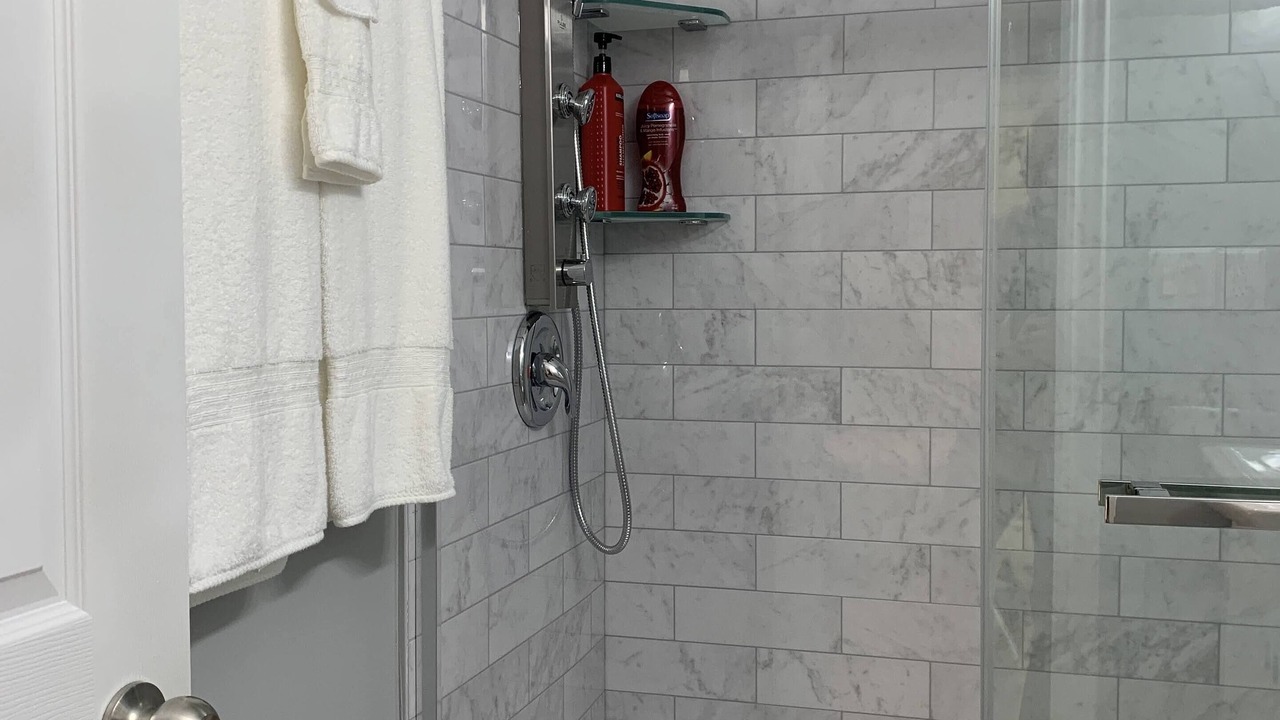 Photo of Bathroom in Niagara Falls