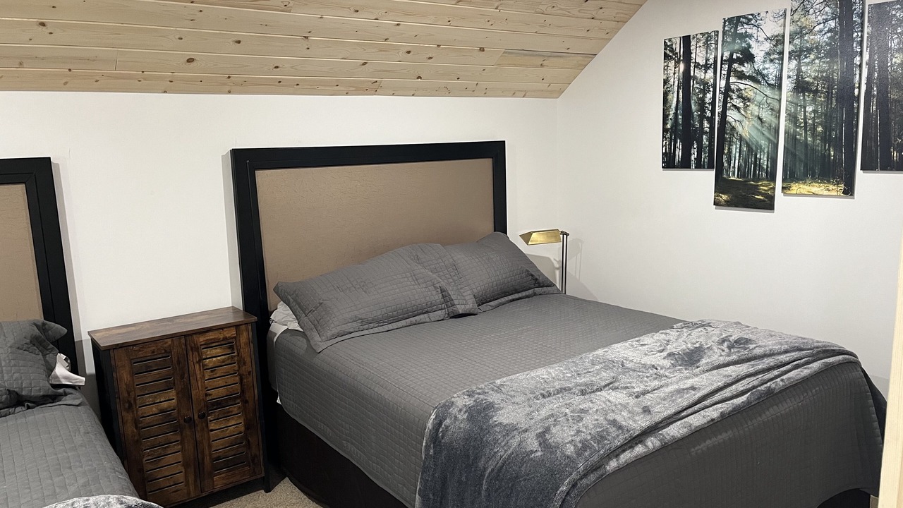 Photo of Bedroom in Mountain View