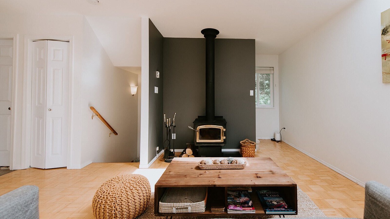 Photo of Bedroom in Garden Bay