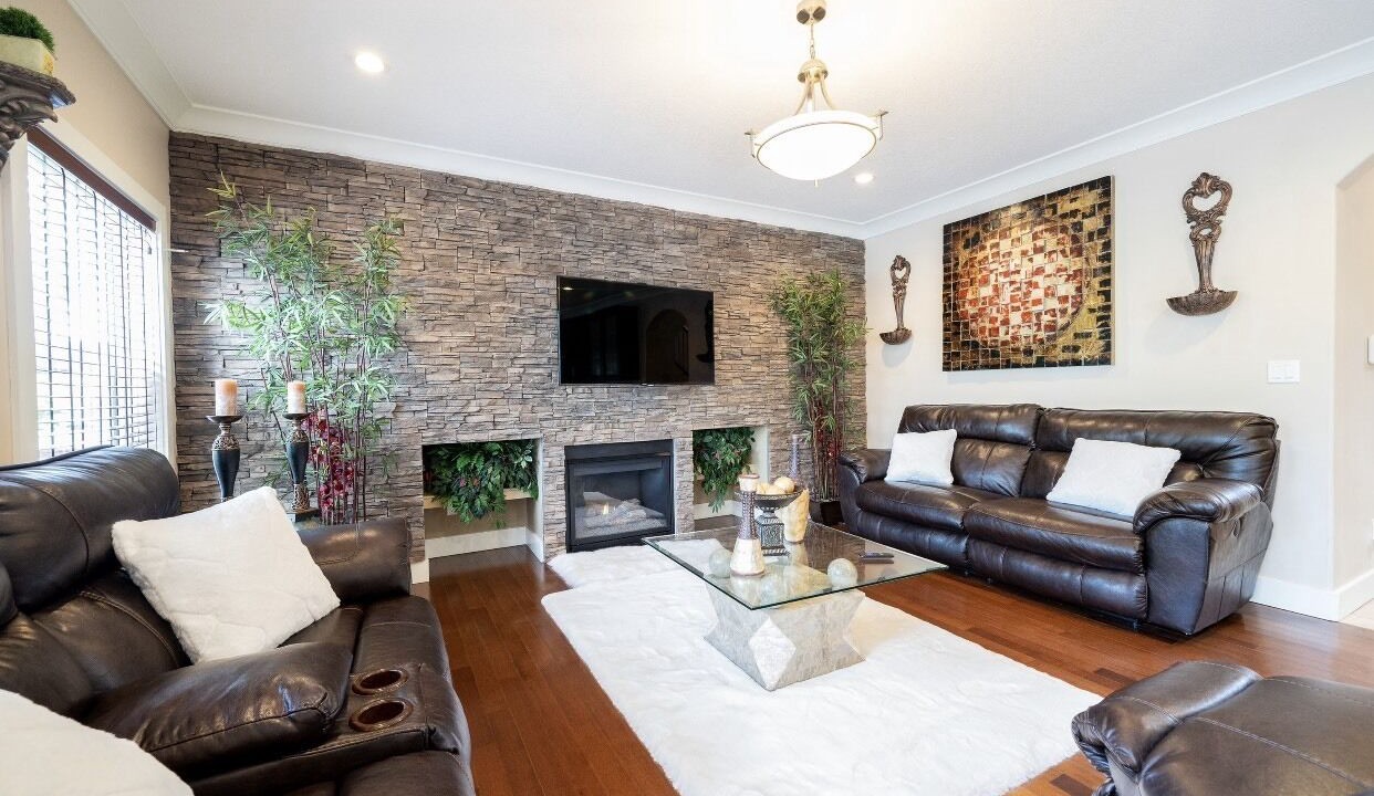 Photo of Livingroom in West Edmonton