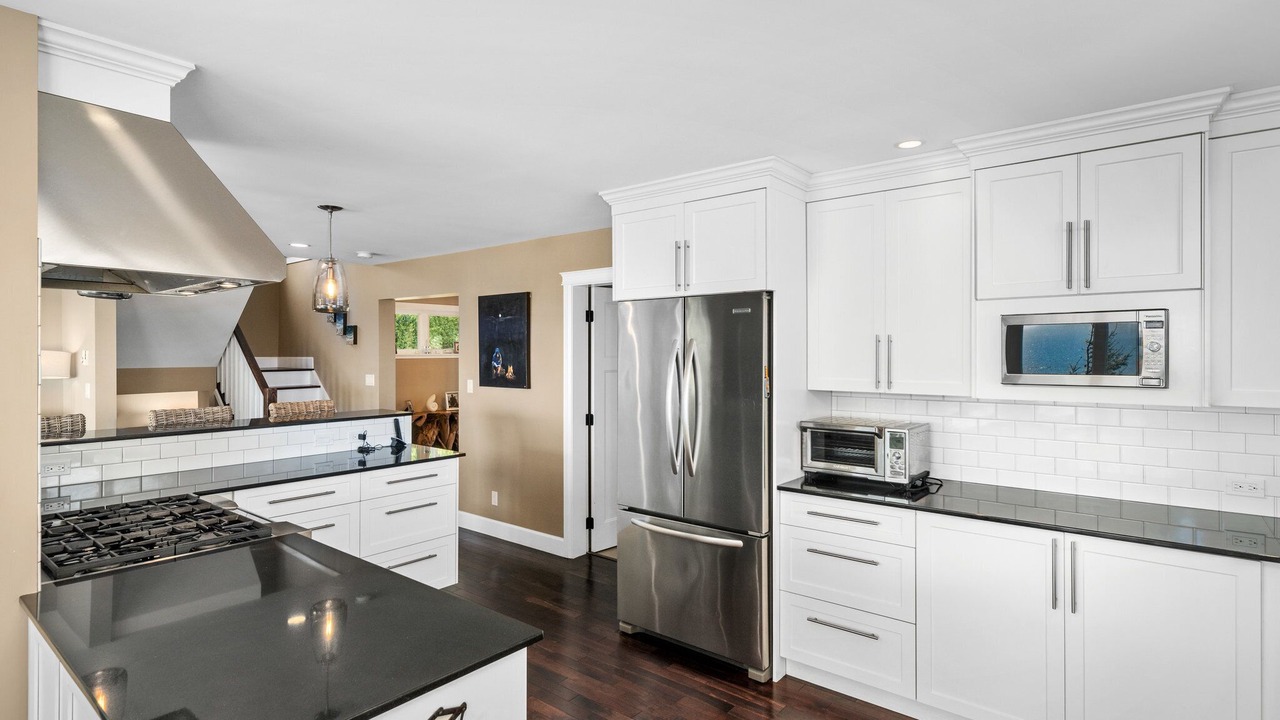 Photo of Kitchen in Juan de Fuca Electoral Area