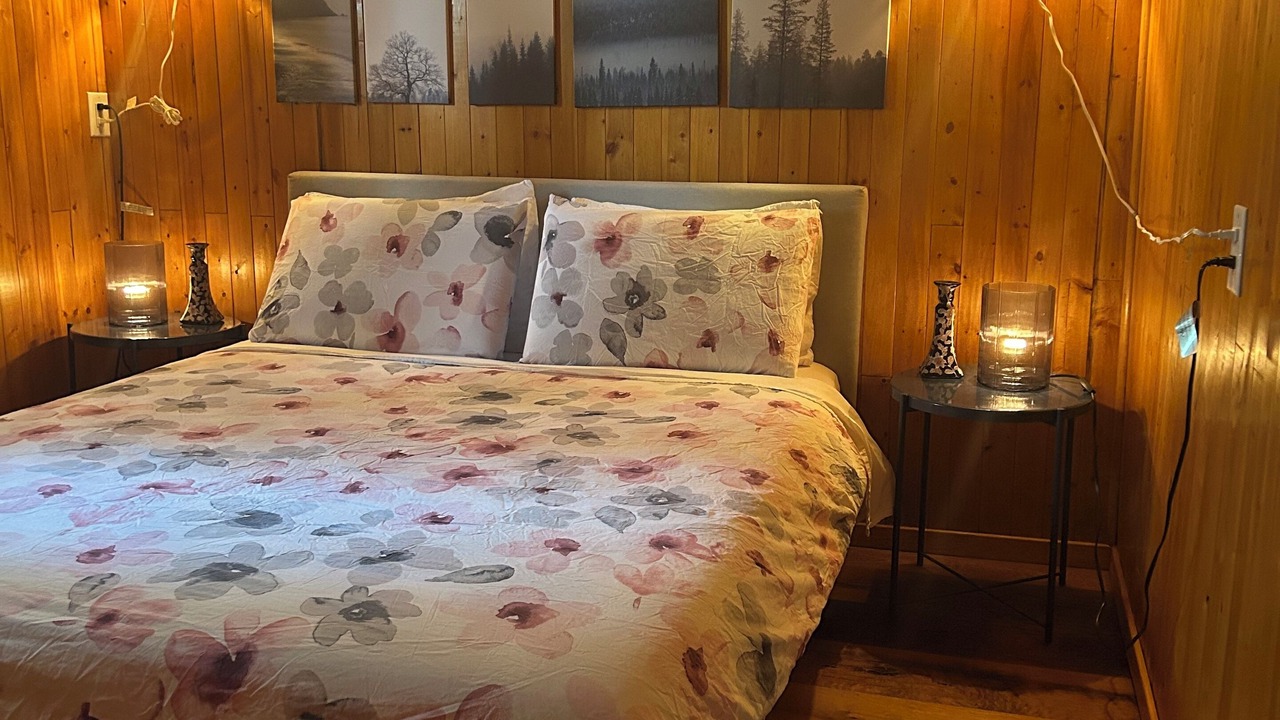 Photo of Bedroom in Central Alberta