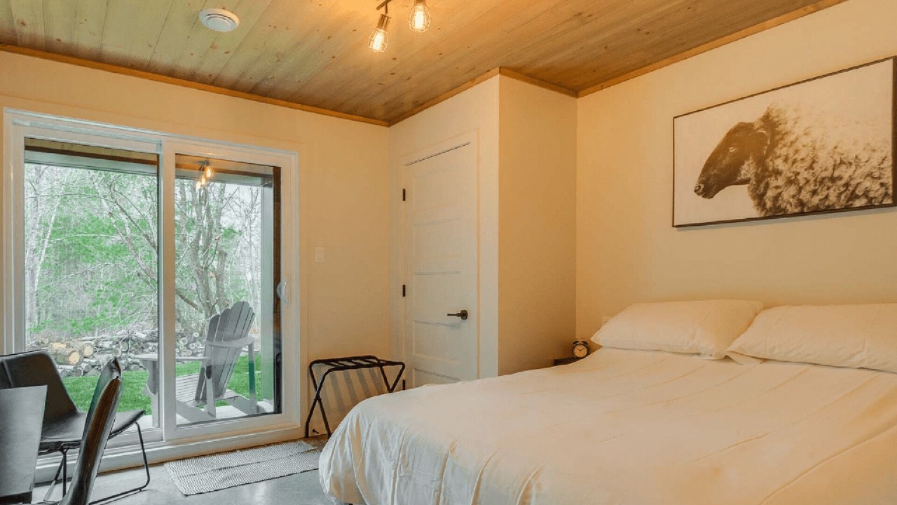 Photo of Bedroom in Shefford