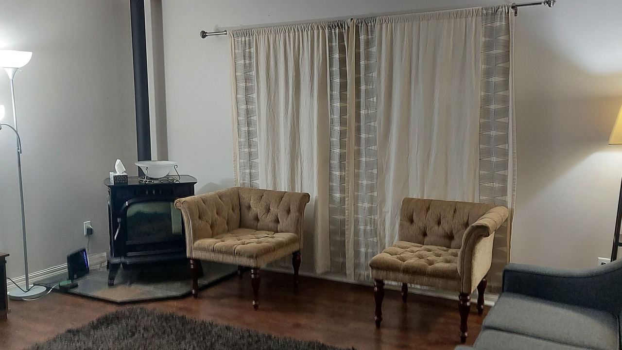 Photo of Livingroom in Elizabethtown-Kitley