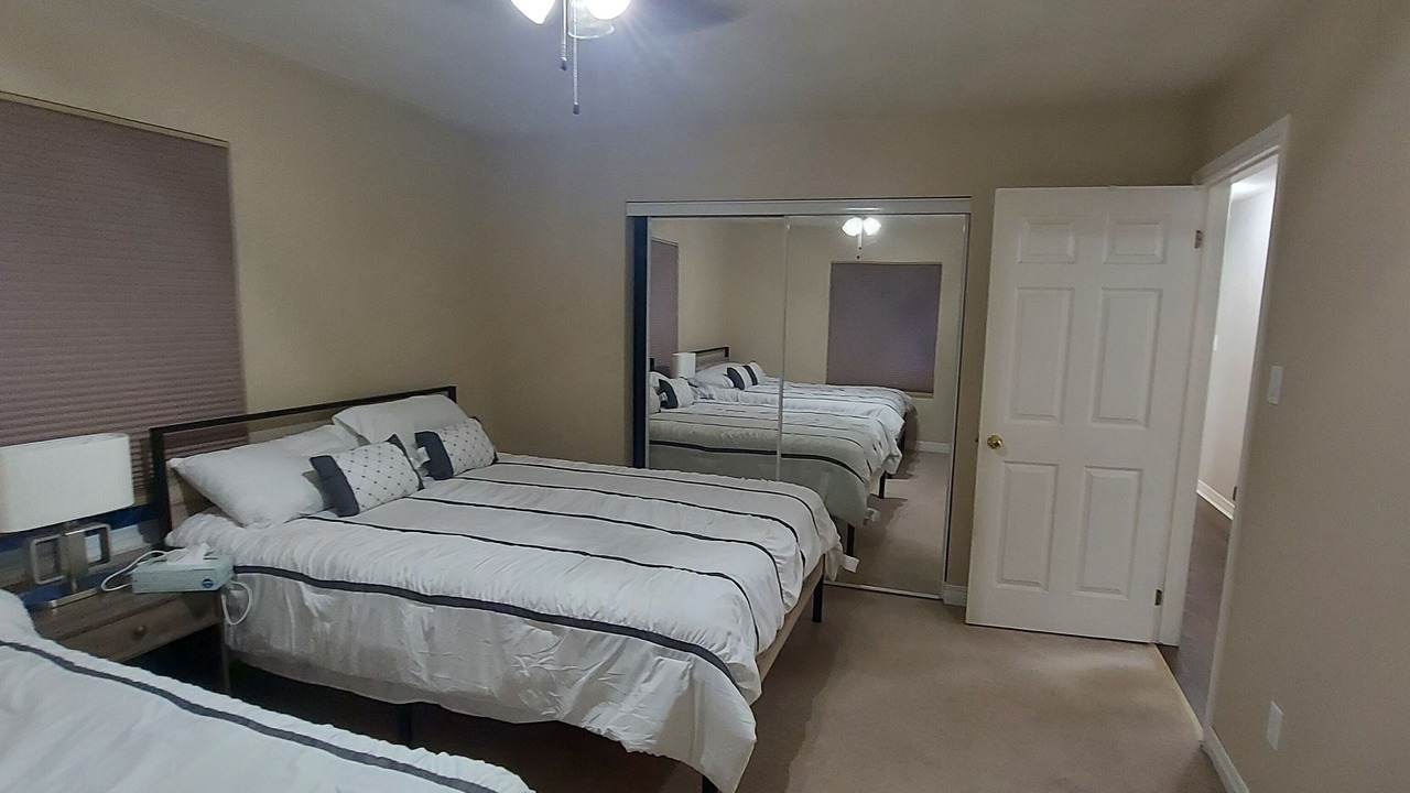Photo of Bedroom in Elizabethtown-Kitley