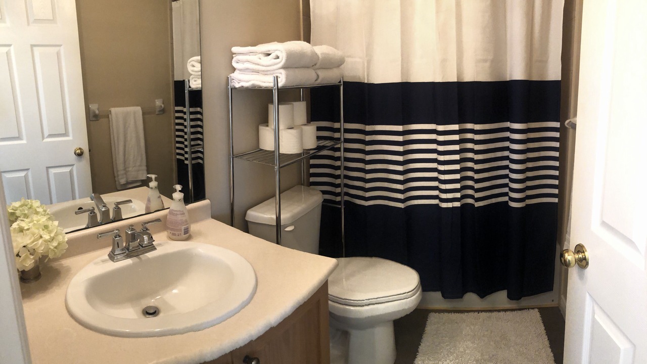Photo of Bathroom in Honey Harbour