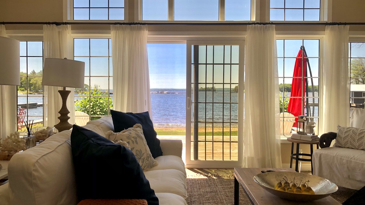 Photo of Bedroom in Honey Harbour