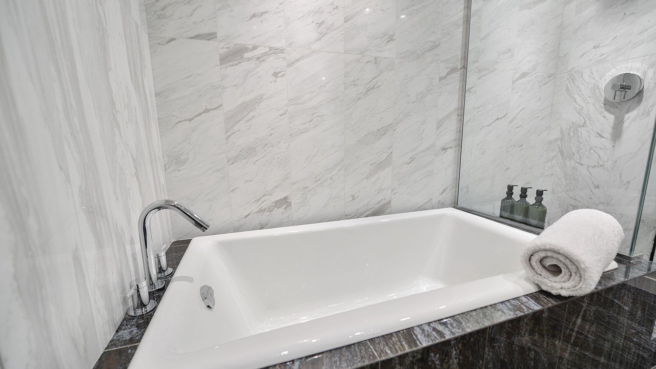 Photo of Bathroom in Inner Harbour