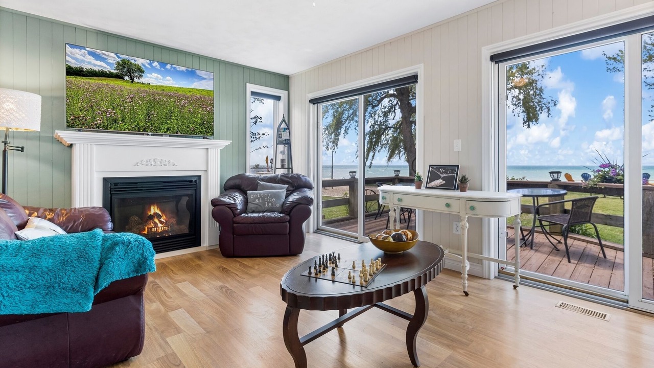 Photo of Livingroom in Dunnville