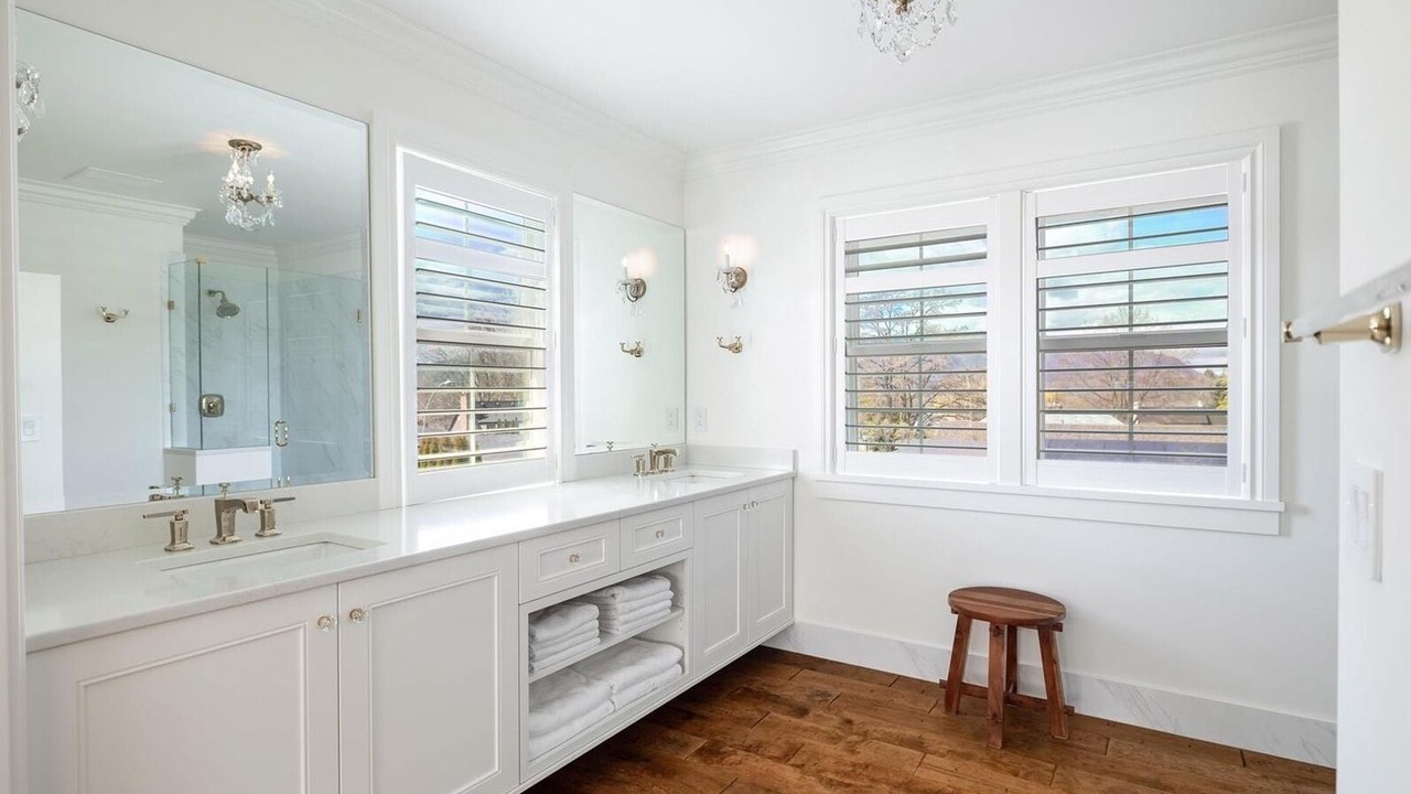 Photo of Bathroom in South Central