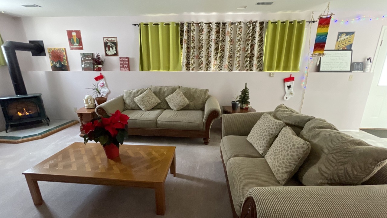 Photo of Livingroom in Lone Butte