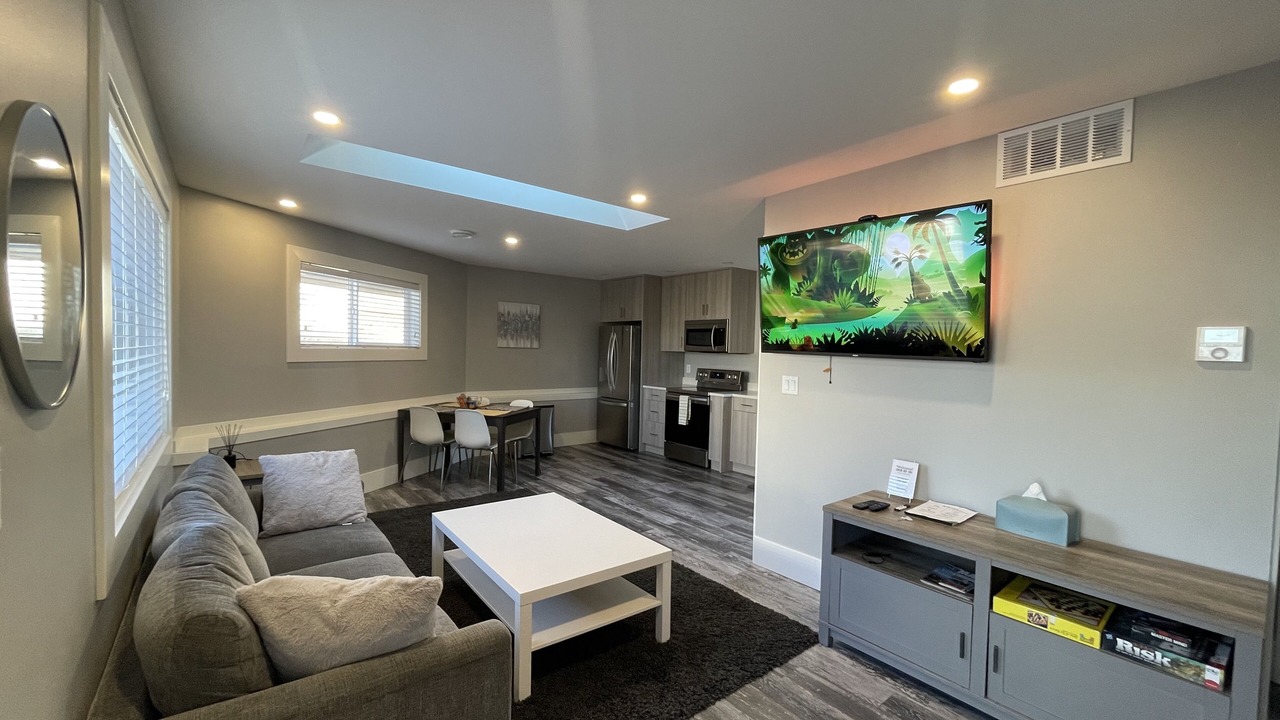 Photo of Livingroom in Saanich East