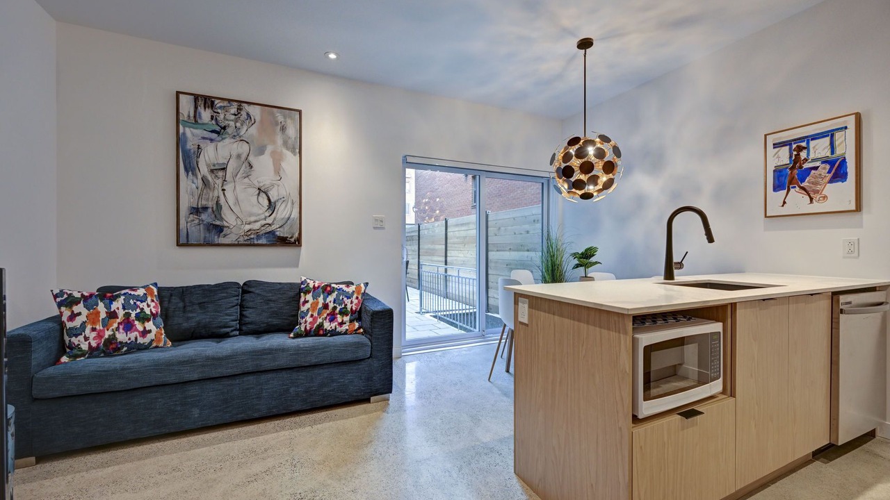 Photo of Livingroom in Pointe-Saint-Charles