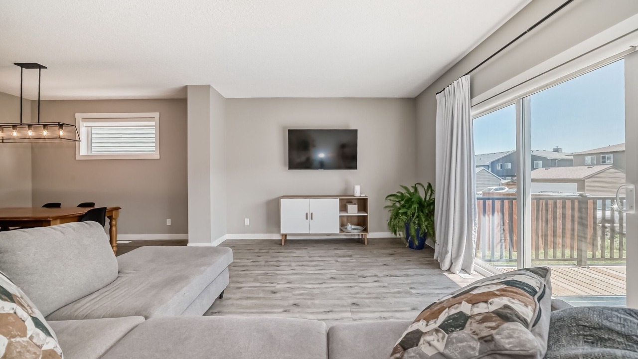 Photo of Livingroom in Southeast Calgary