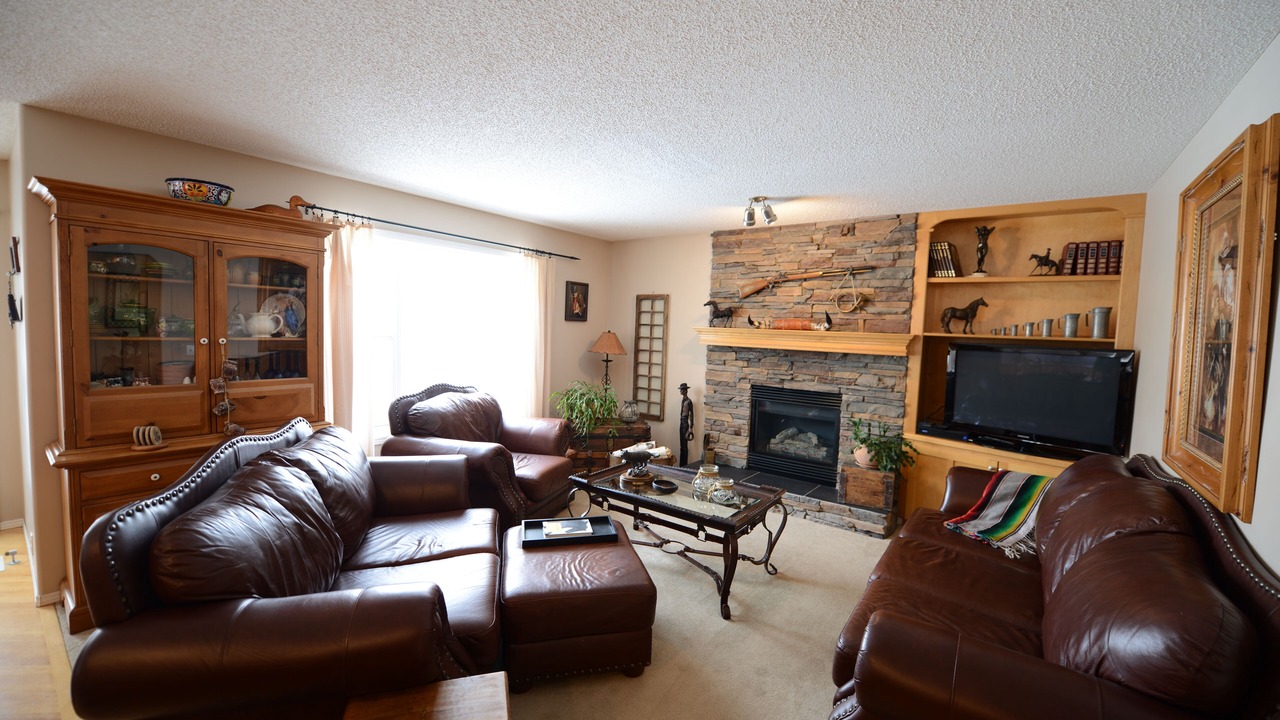 Photo of Livingroom in Southeast Calgary