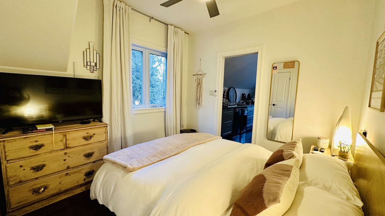 Photo of Bedroom in Collingwood