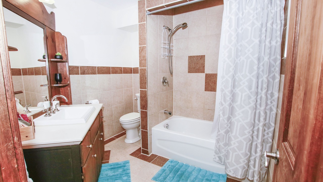 Photo of Bathroom in Tay