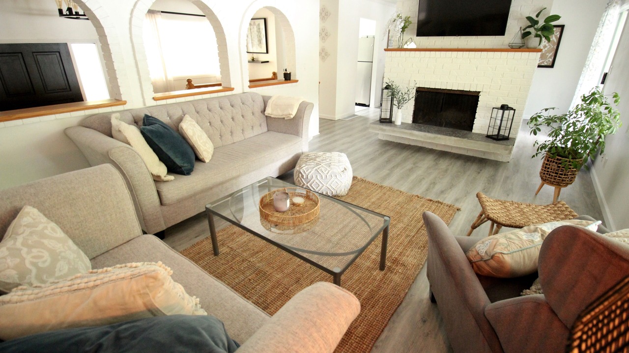 Photo of Livingroom in Central Okanagan