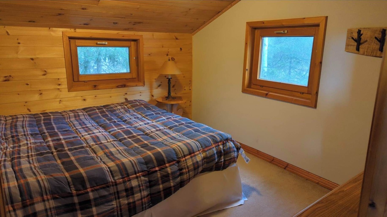 Photo of Bedroom in Trent Lakes
