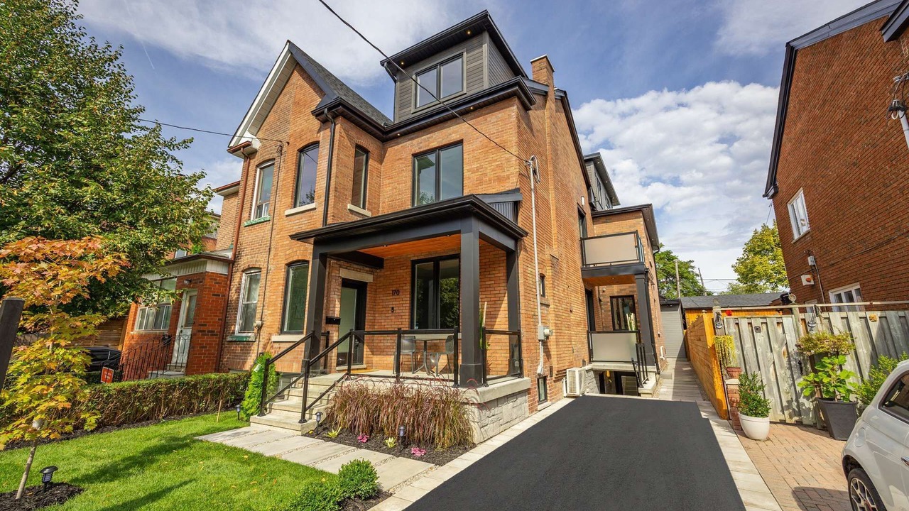 Photo of Outdoor in Beaconsfield Village