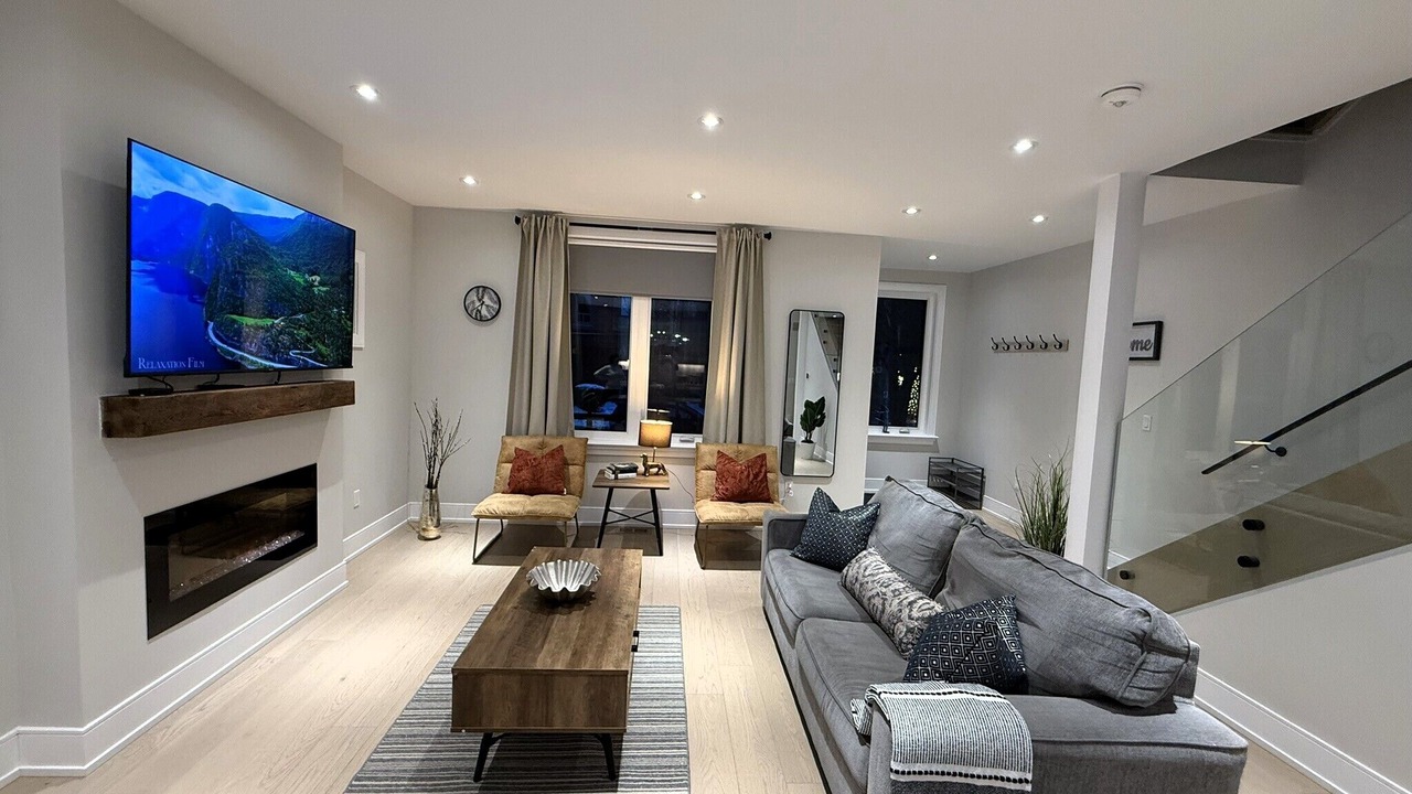 Photo of Livingroom in Beaconsfield Village