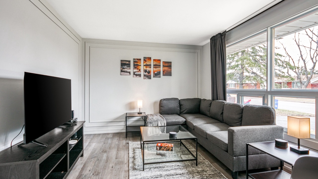 Photo of Livingroom in Sudbury