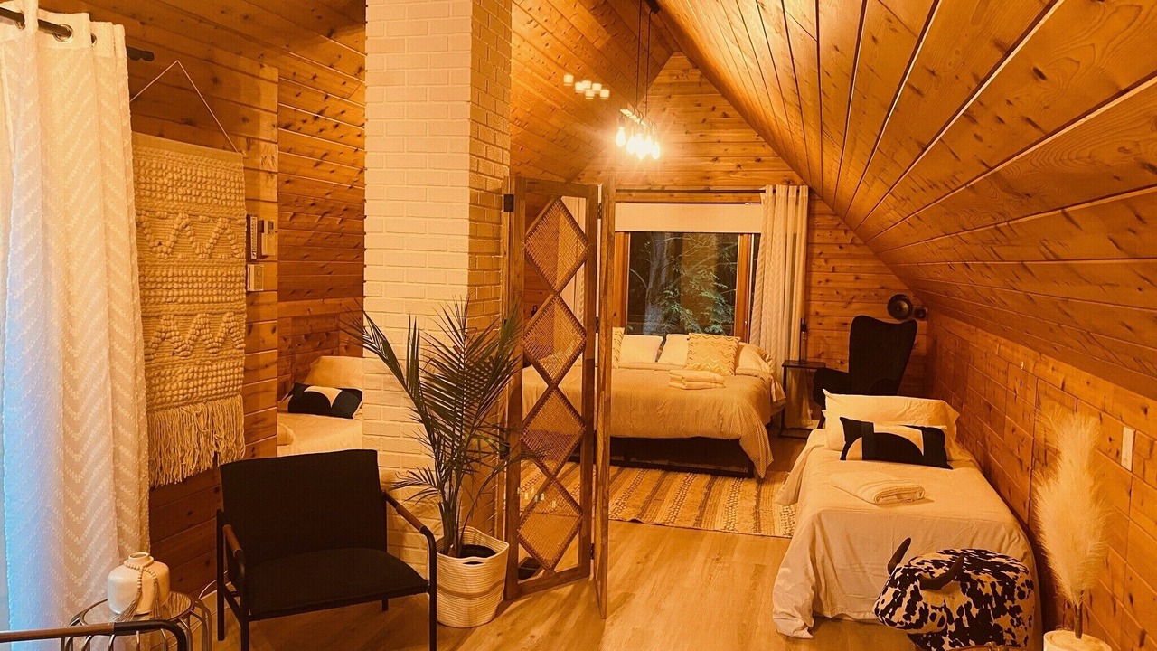 Photo of Bedroom in Halfmoon Bay
