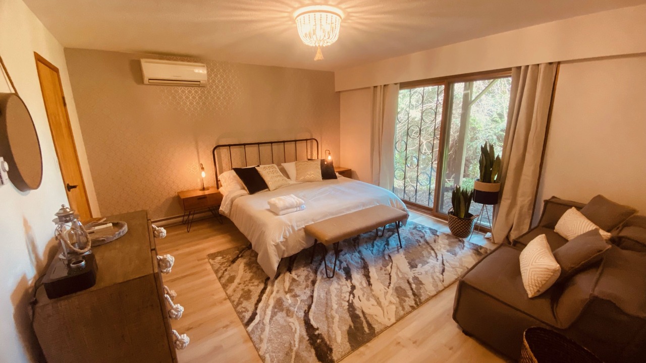 Photo of Bedroom in Halfmoon Bay