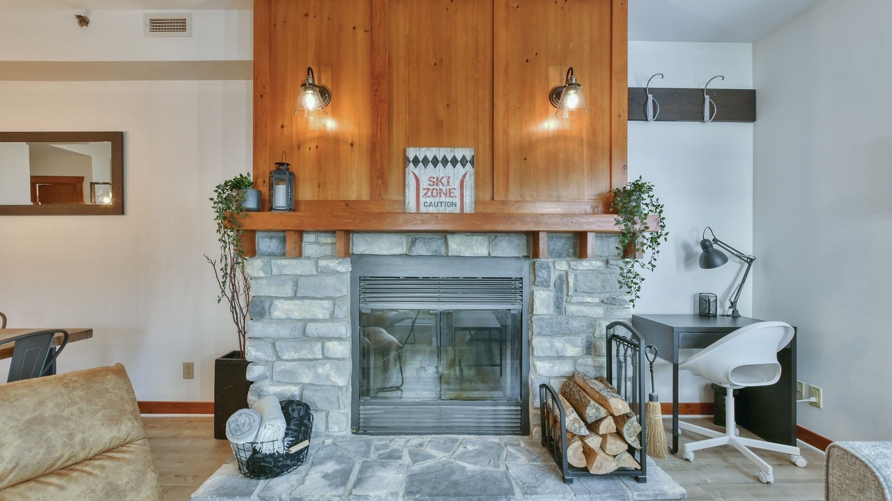 Photo of Livingroom in Tremblant-Les-Eaux