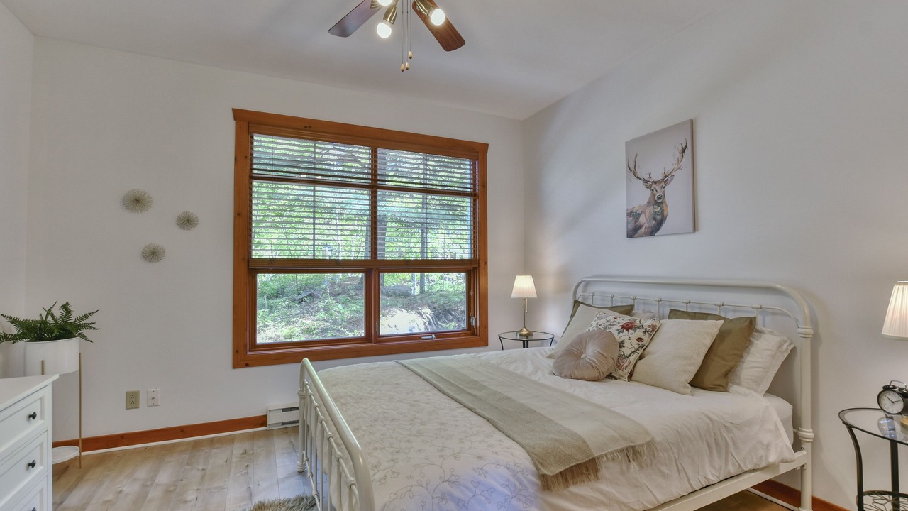 Photo of Bedroom in Tremblant-Les-Eaux