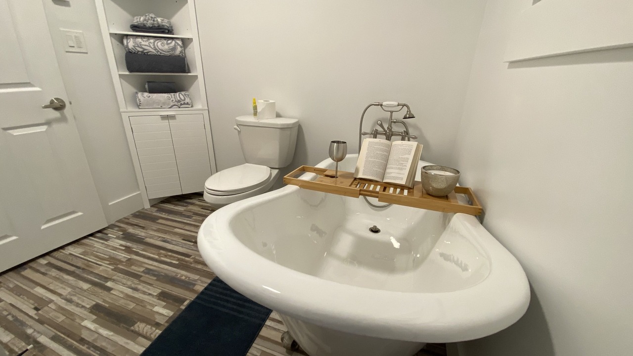 Photo of Bathroom in Lakeside