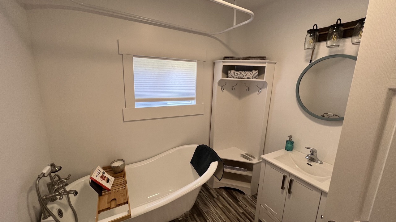 Photo of Bathroom in Lakeside