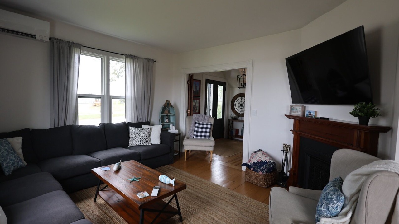 Photo of Livingroom in Belliveaus Cove