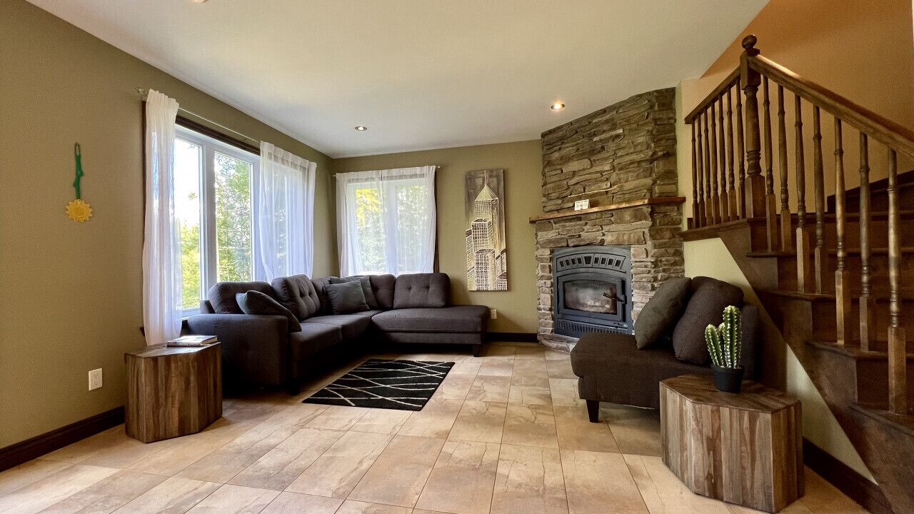 Photo of Livingroom in Saint-Gabriel-de-Valcartier