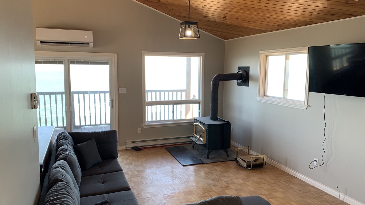 Photo of Livingroom in Bay of Fundy & Annapolis Valley