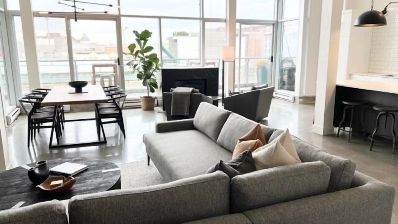 Photo of Livingroom in Gastown