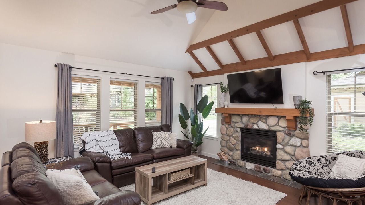 Photo of Livingroom in Lindell Beach