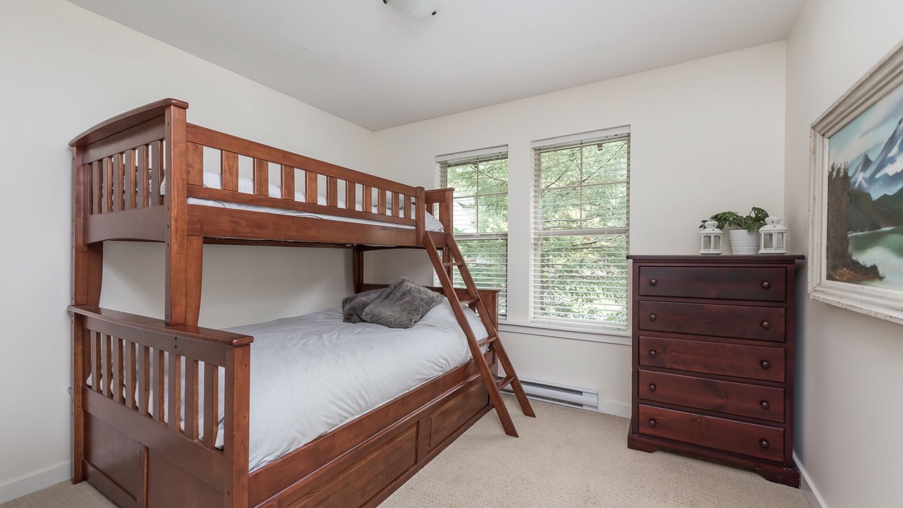 Photo of Bedroom in Lindell Beach