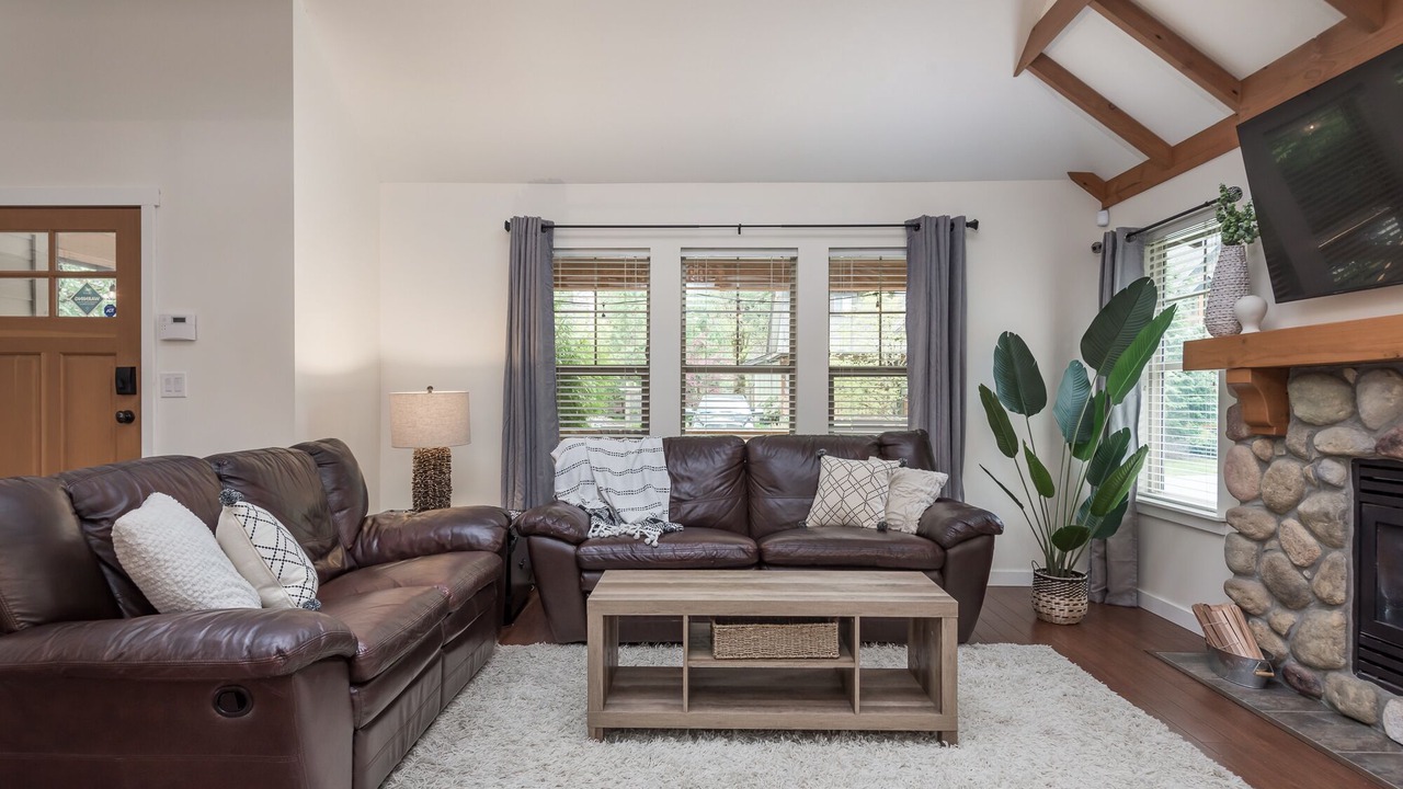 Photo of Livingroom in Lindell Beach