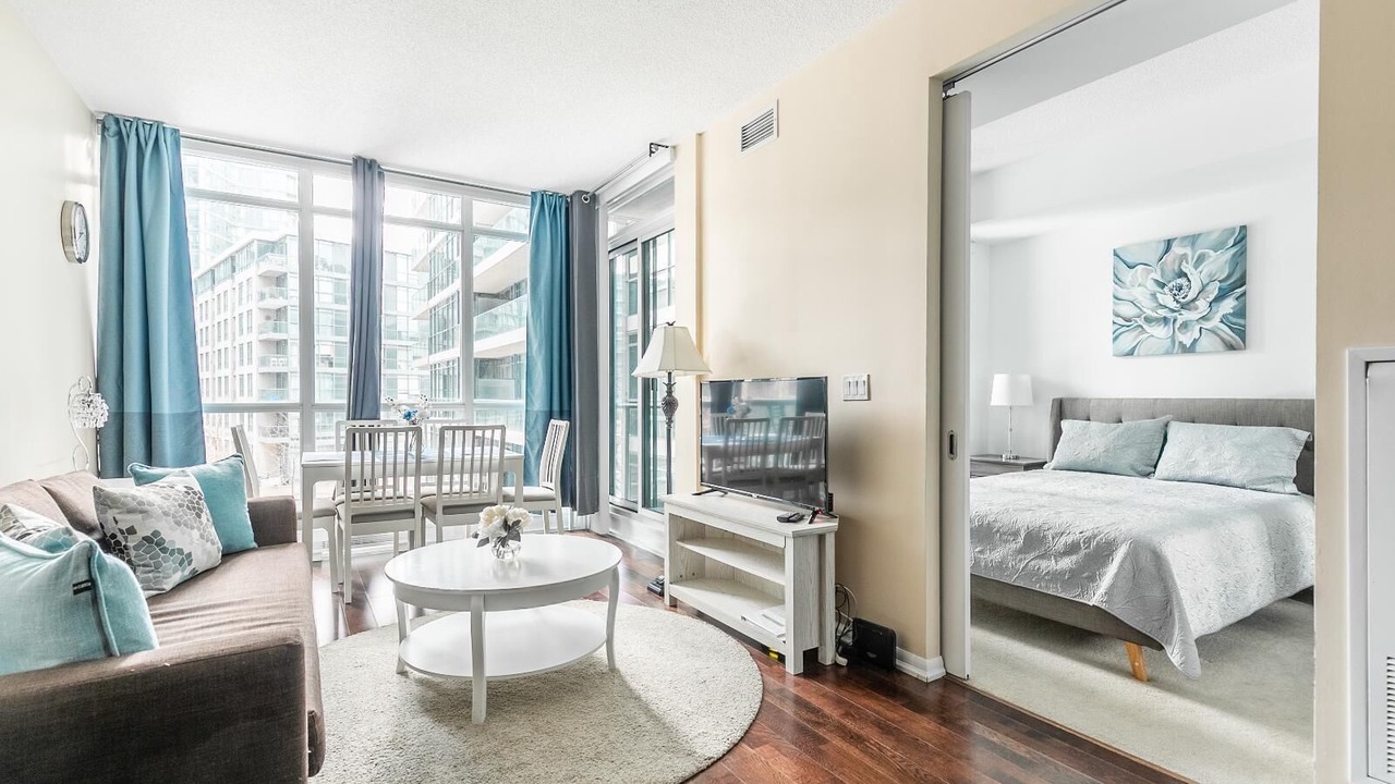 Photo of Livingroom in Fort York