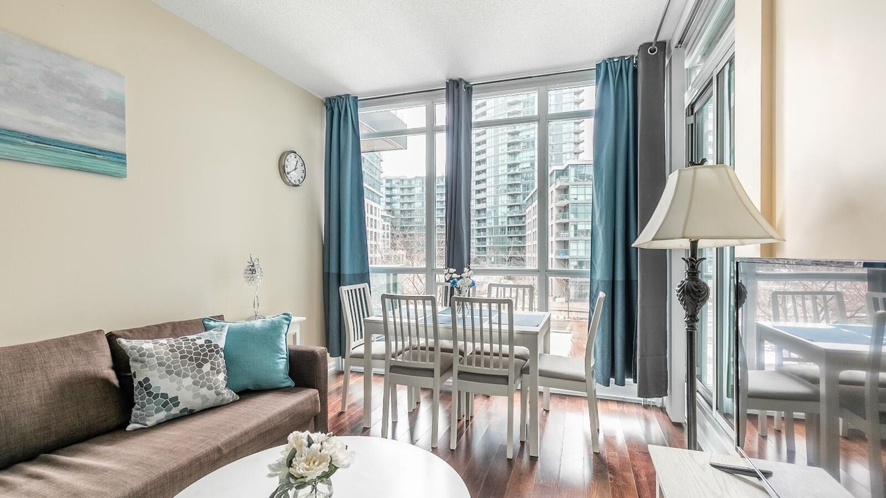 Photo of Livingroom in Fort York
