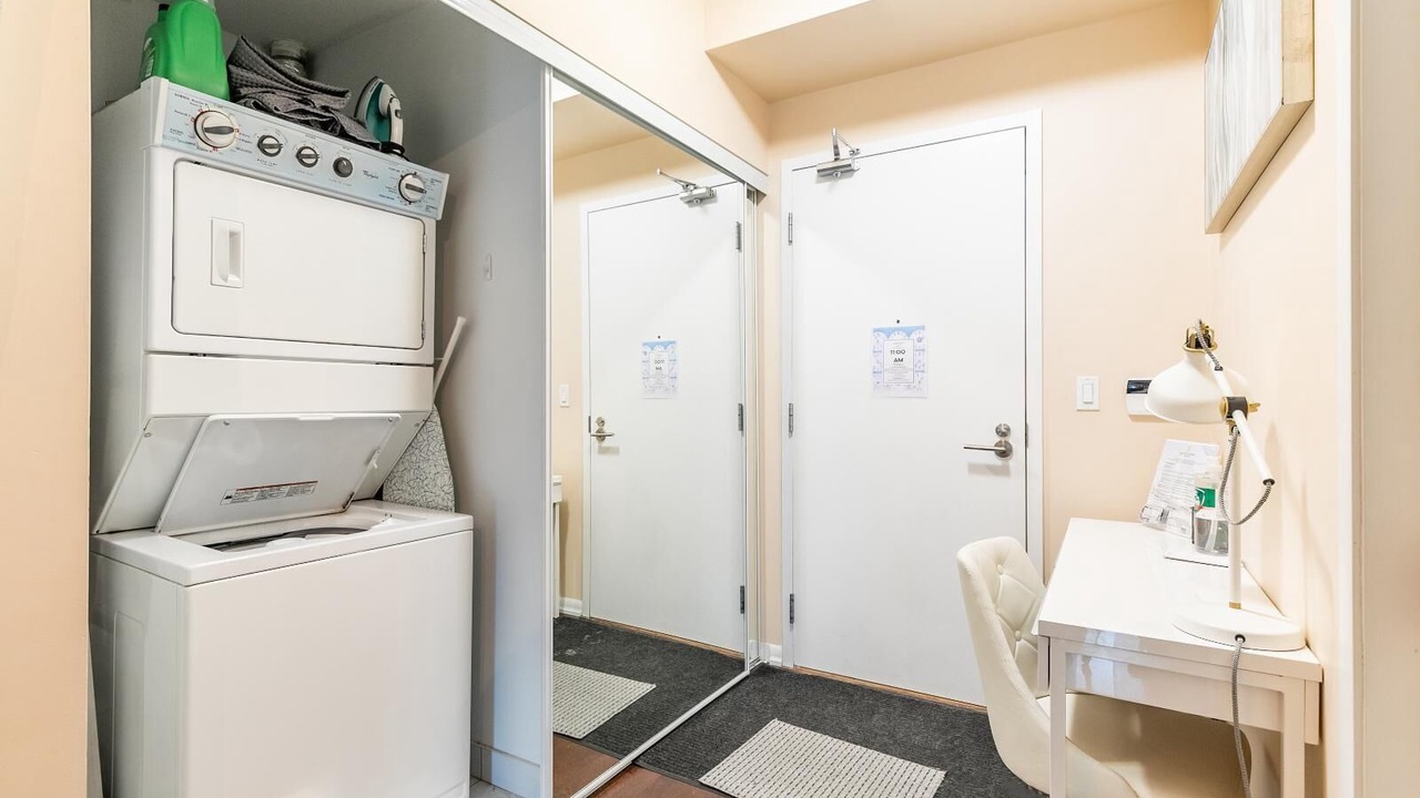 Photo of Bathroom in Fort York
