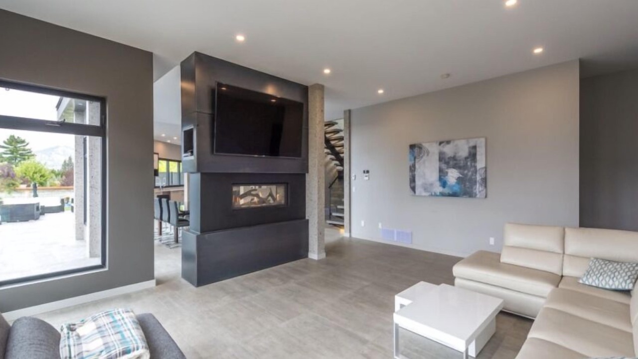 Photo of Livingroom in Okanagan-Similkameen