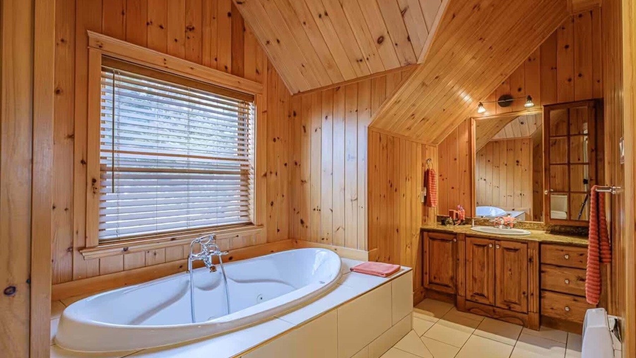 Photo of Bathroom in Fiddler Lake Resort
