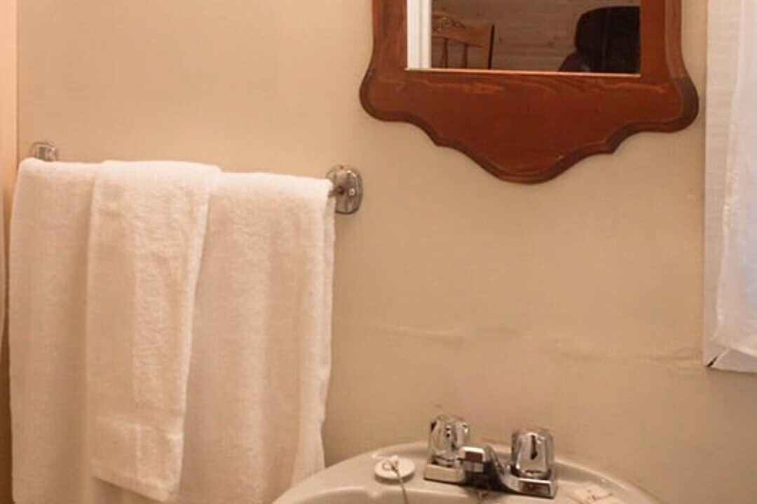 Photo of Bathroom in Papineau-Cameron