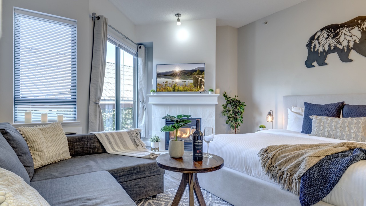Photo of Bedroom in Whistler Cay Estates