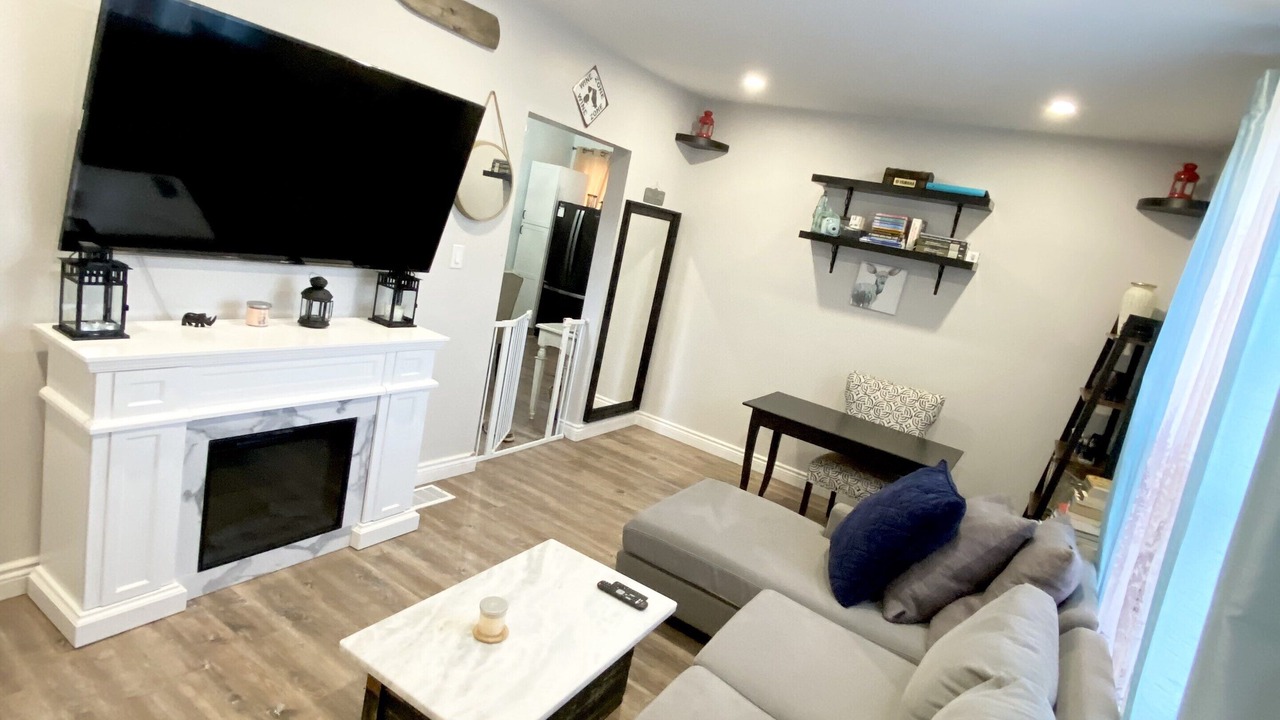 Photo of Livingroom in Niagara Falls