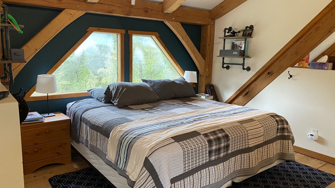 Photo of Bedroom in East Kootenay