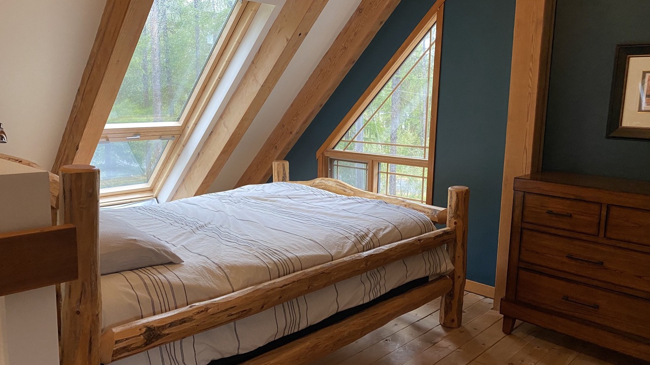 Photo of Bedroom in East Kootenay