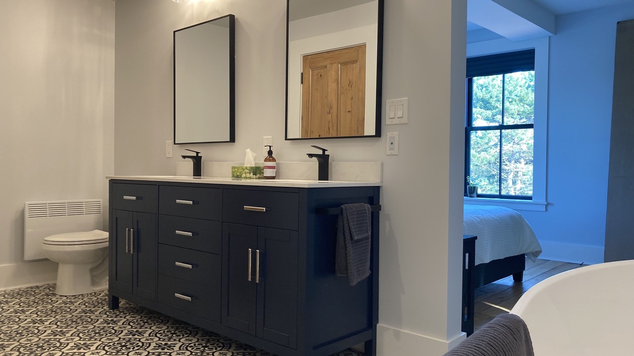 Photo of Bathroom in Charlotte's Shore
